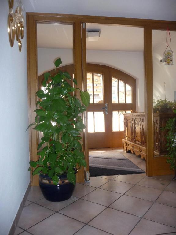 Aparthotel Garni Bonaria Kurfar Exterior foto