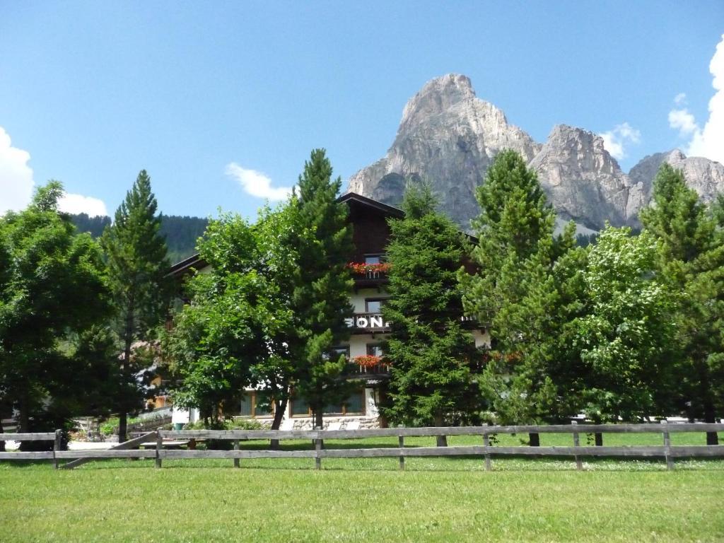 Aparthotel Garni Bonaria Kurfar Exterior foto
